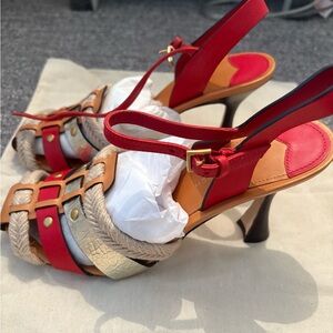 Brand new never warm Tory Burch heels!